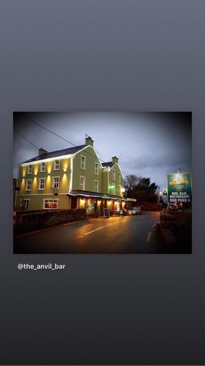 The Anvil Bar B&B Castlemaine Exterior photo